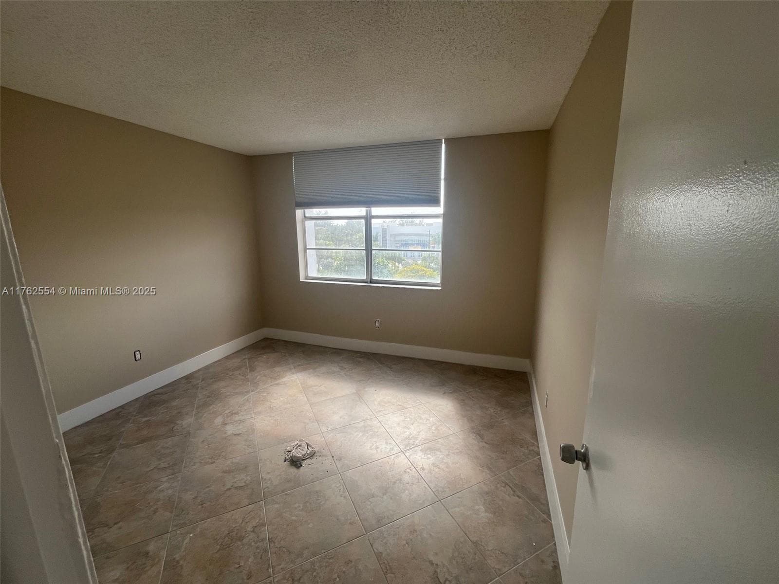 498 NW 165th St # 501, Miami FL 33169 — 6