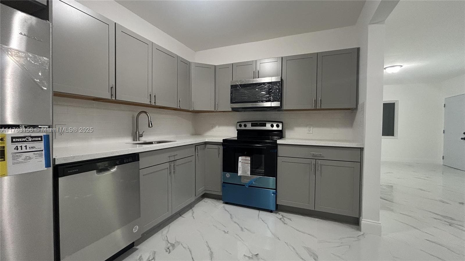 205 Seaman Ave, Opa-Locka FL 33054 — 13