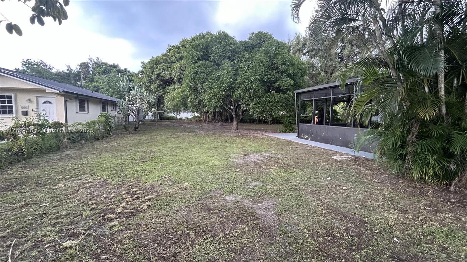 205 Seaman Ave, Opa-Locka FL 33054 — 20