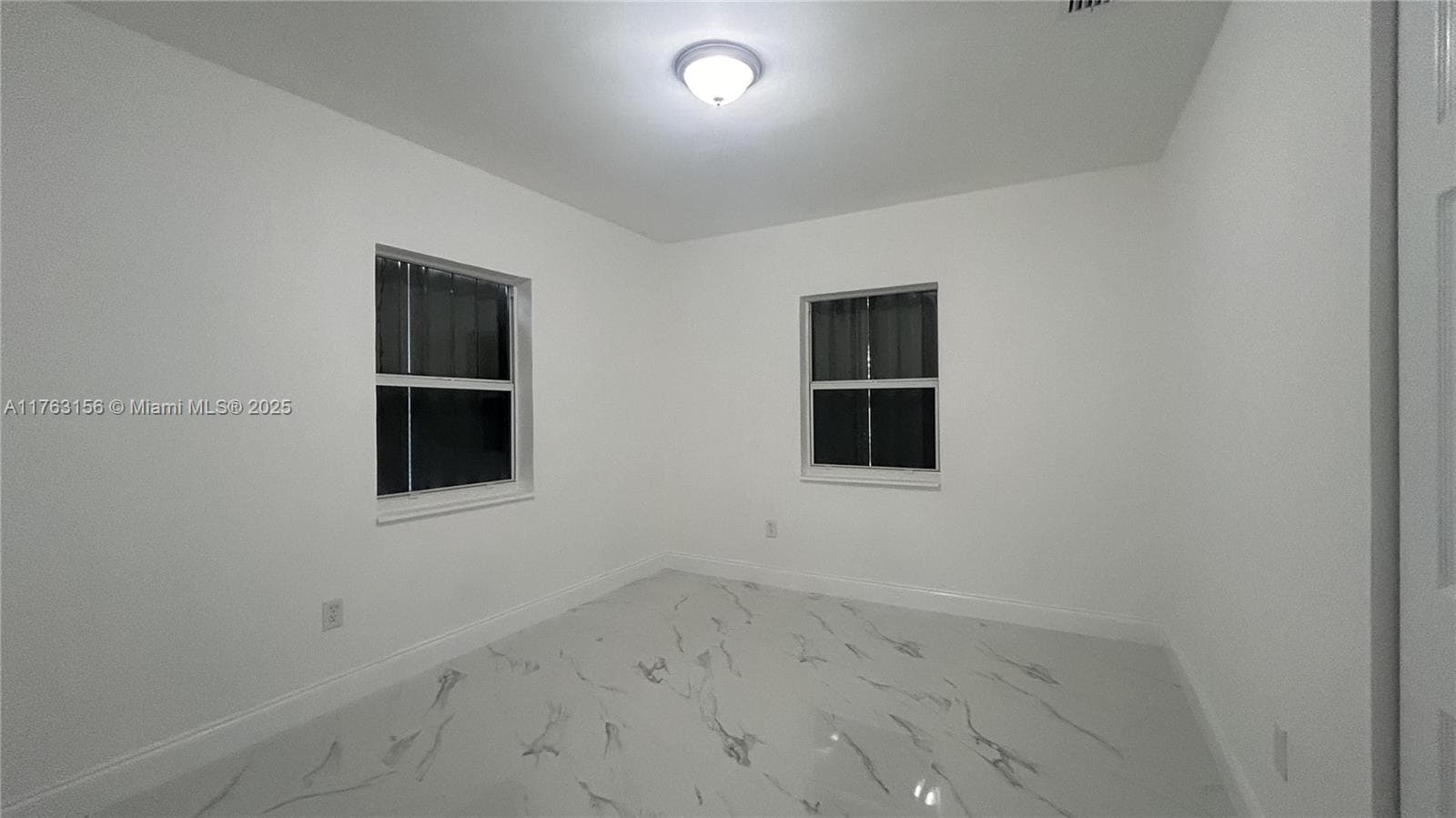 205 Seaman Ave, Opa-Locka FL 33054 — 25