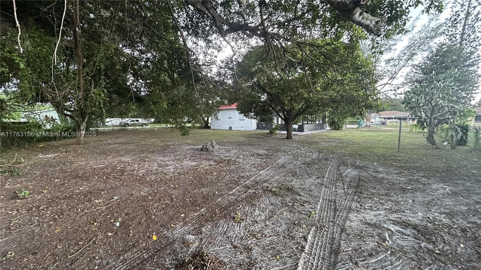 205 Seaman Ave, Opa-Locka FL 33054 — 21
