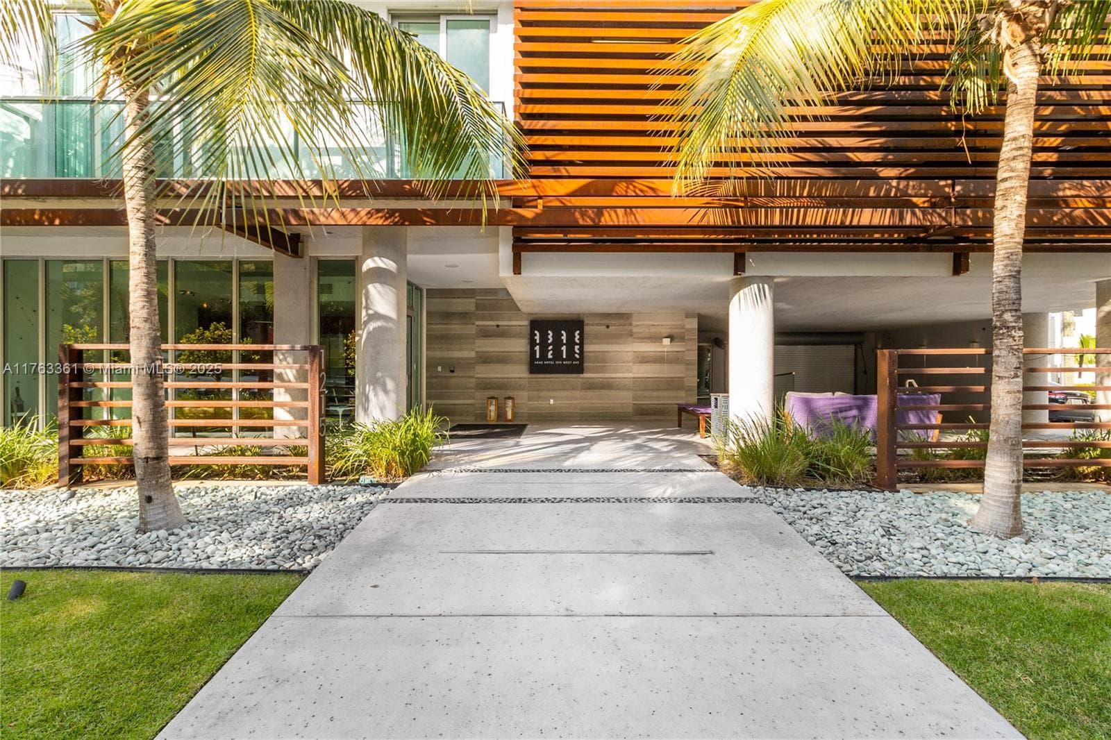 1215 West Ave # 203, Miami Beach FL 33139 — 1