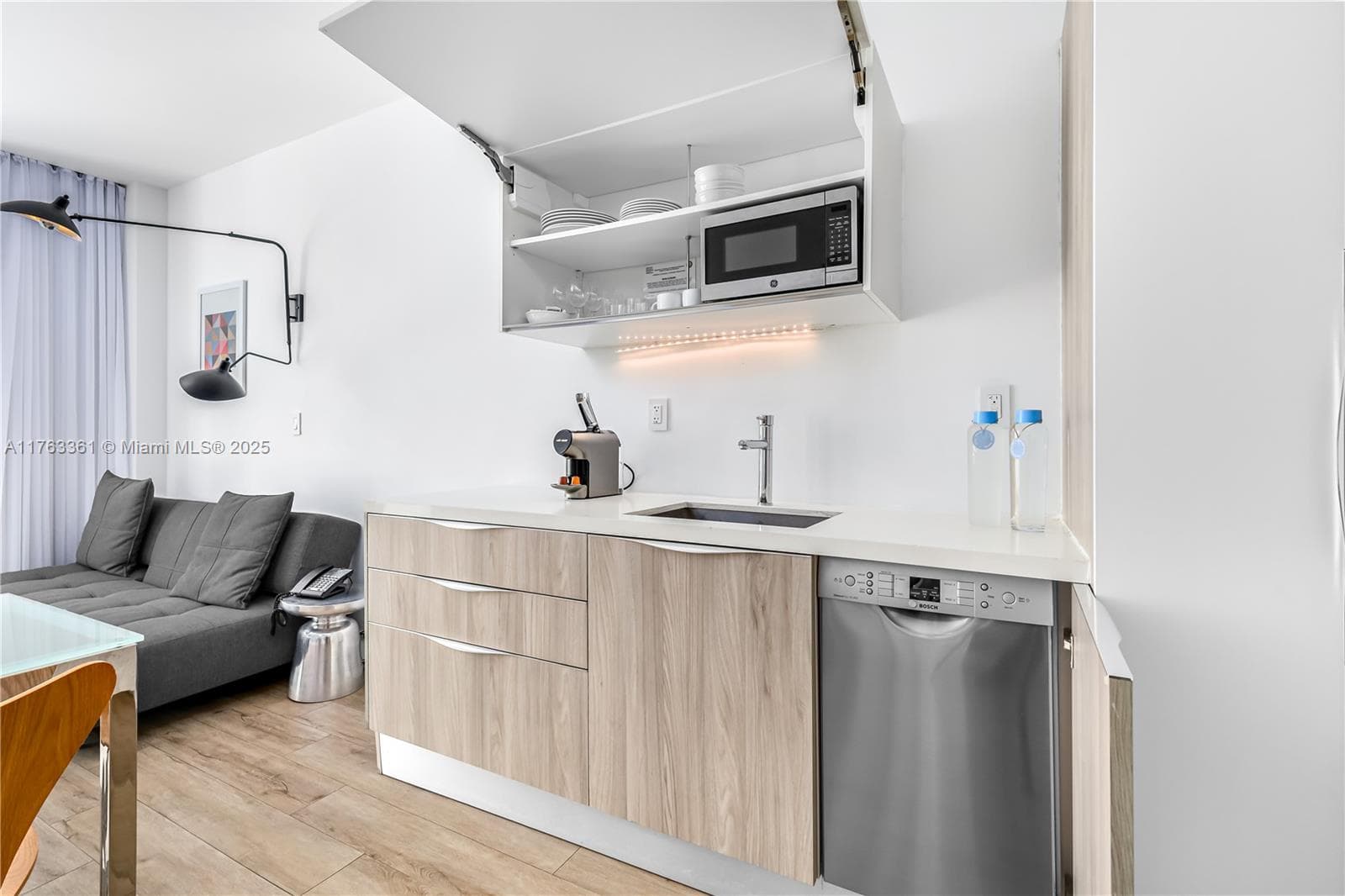 1215 West Ave # 203, Miami Beach FL 33139 — 15