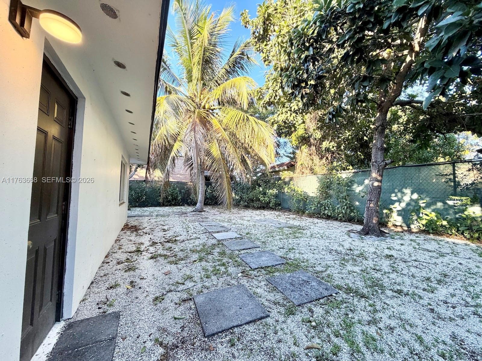 929 SW 12th Ave, Miami FL 33130 — 17