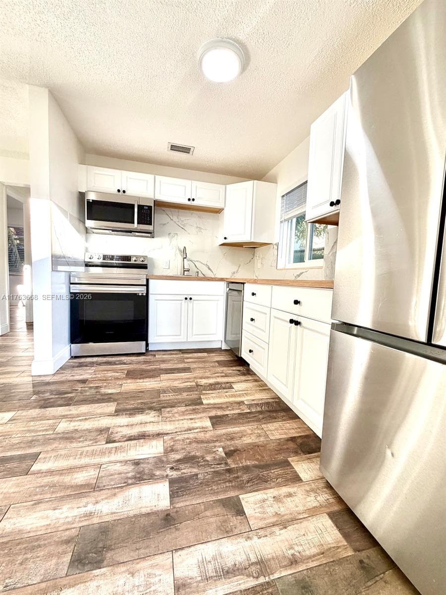 929 SW 12th Ave, Miami FL 33130 — 7