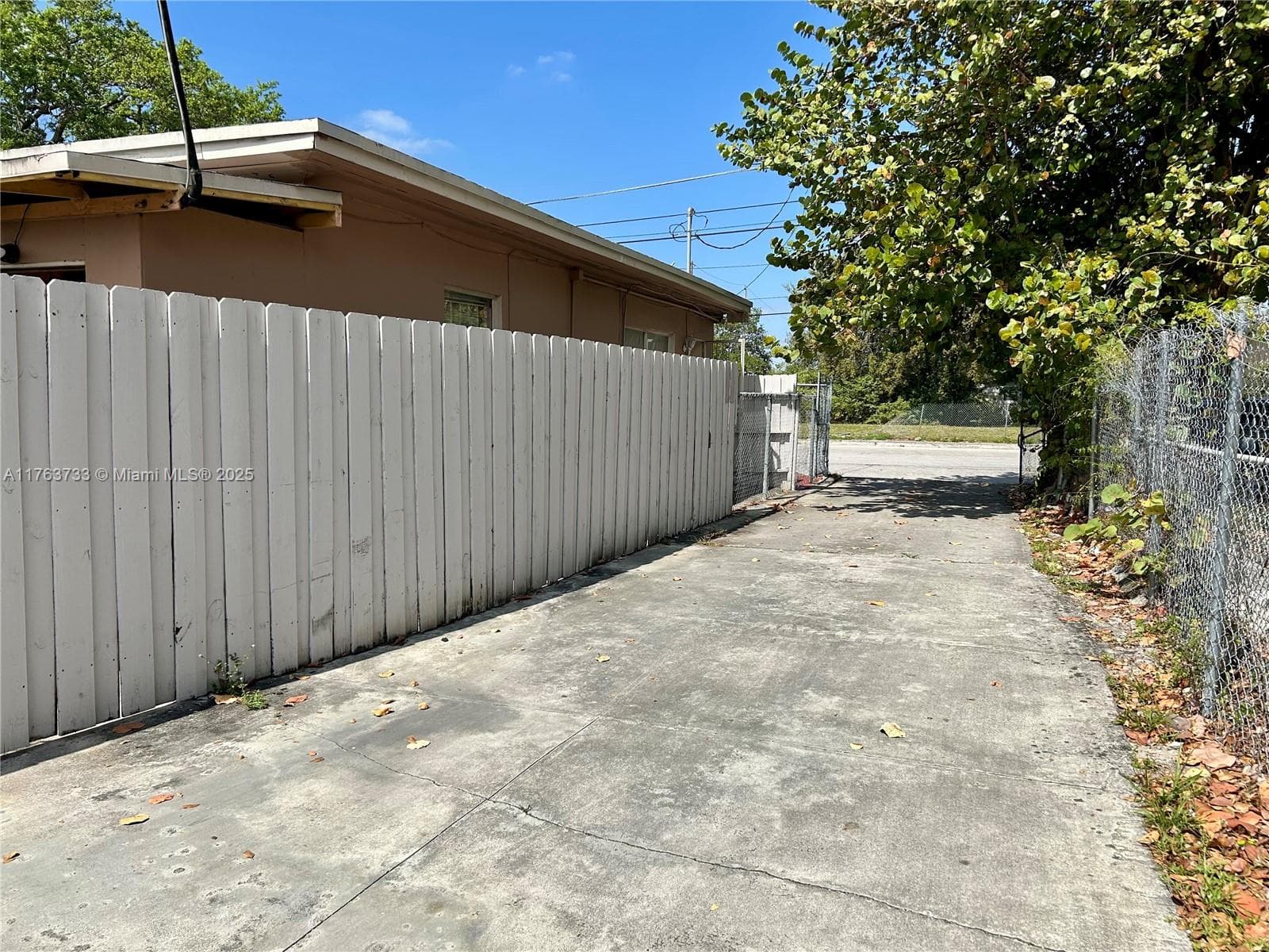 1940 Ali Baba Ave, Opa-Locka FL 33054 — 23