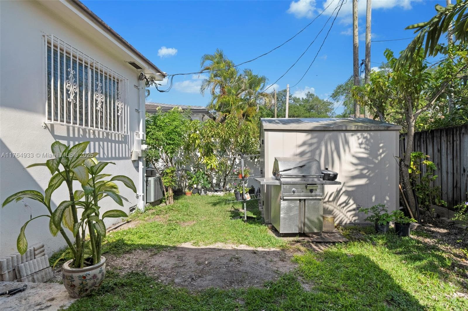 5810 SW 22nd St, Miami FL 33155 — 27