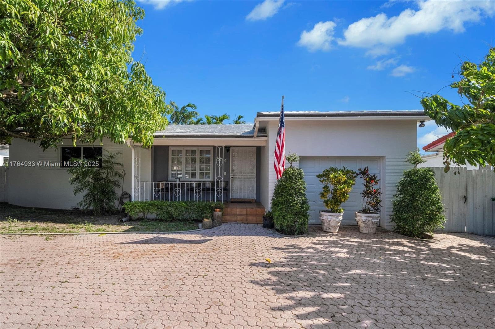 5810 SW 22nd St, Miami FL 33155 — 2