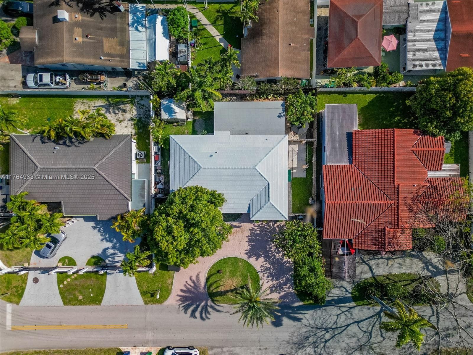 5810 SW 22nd St, Miami FL 33155 — 52
