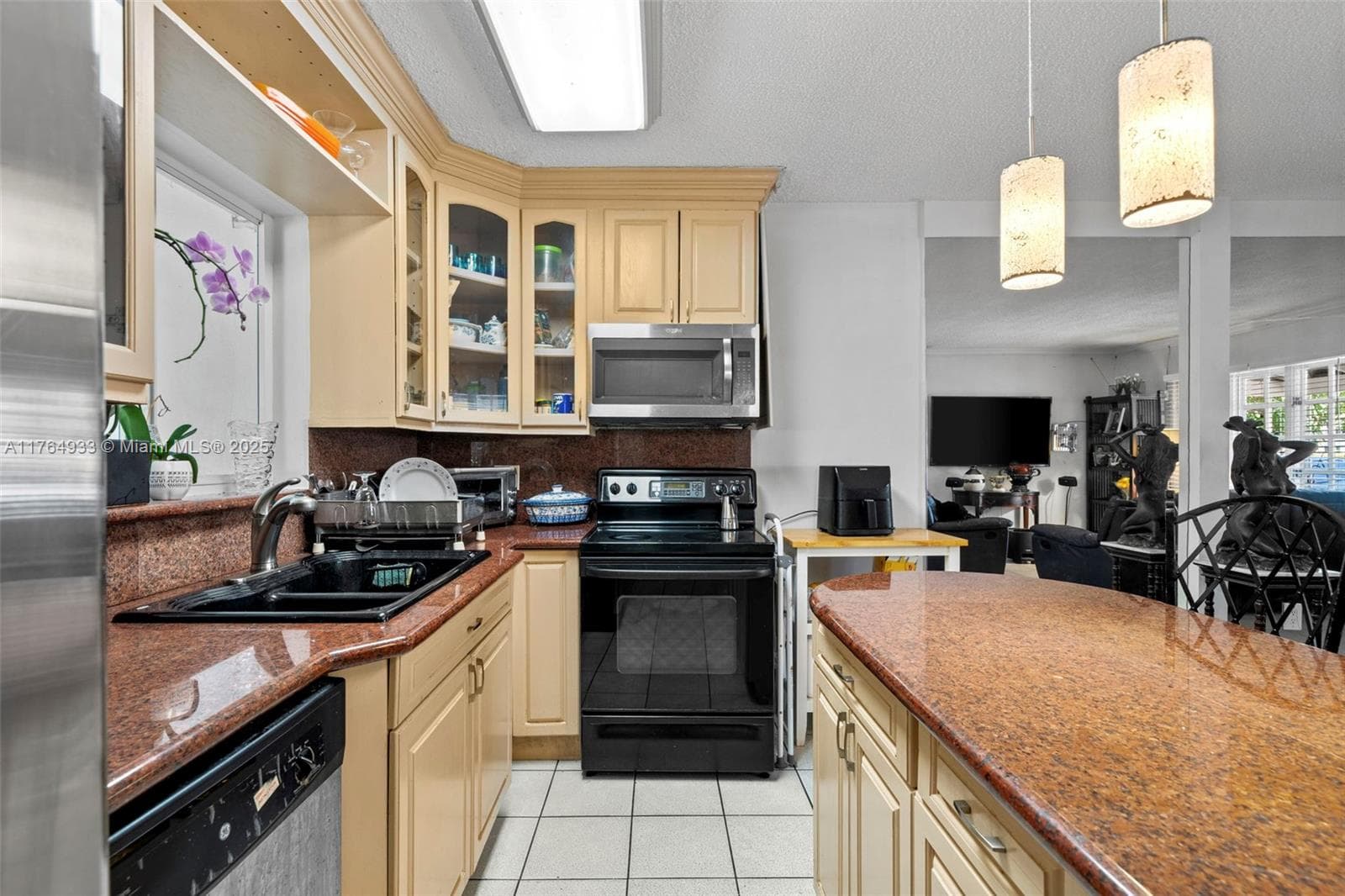 5810 SW 22nd St, Miami FL 33155 — 12