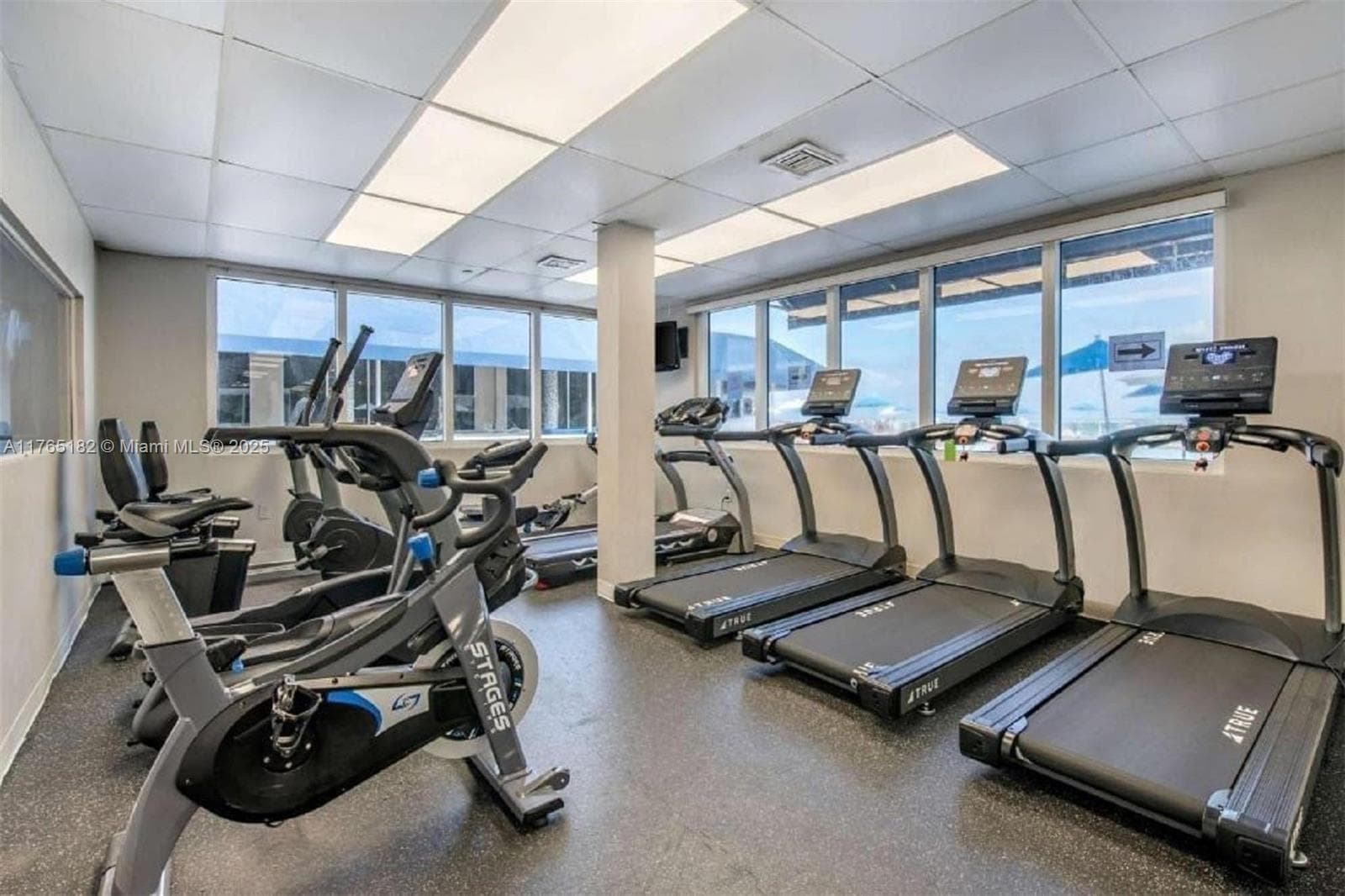 19201 Collins Ave # 1022, Sunny Isles Beach FL 33160 — 17