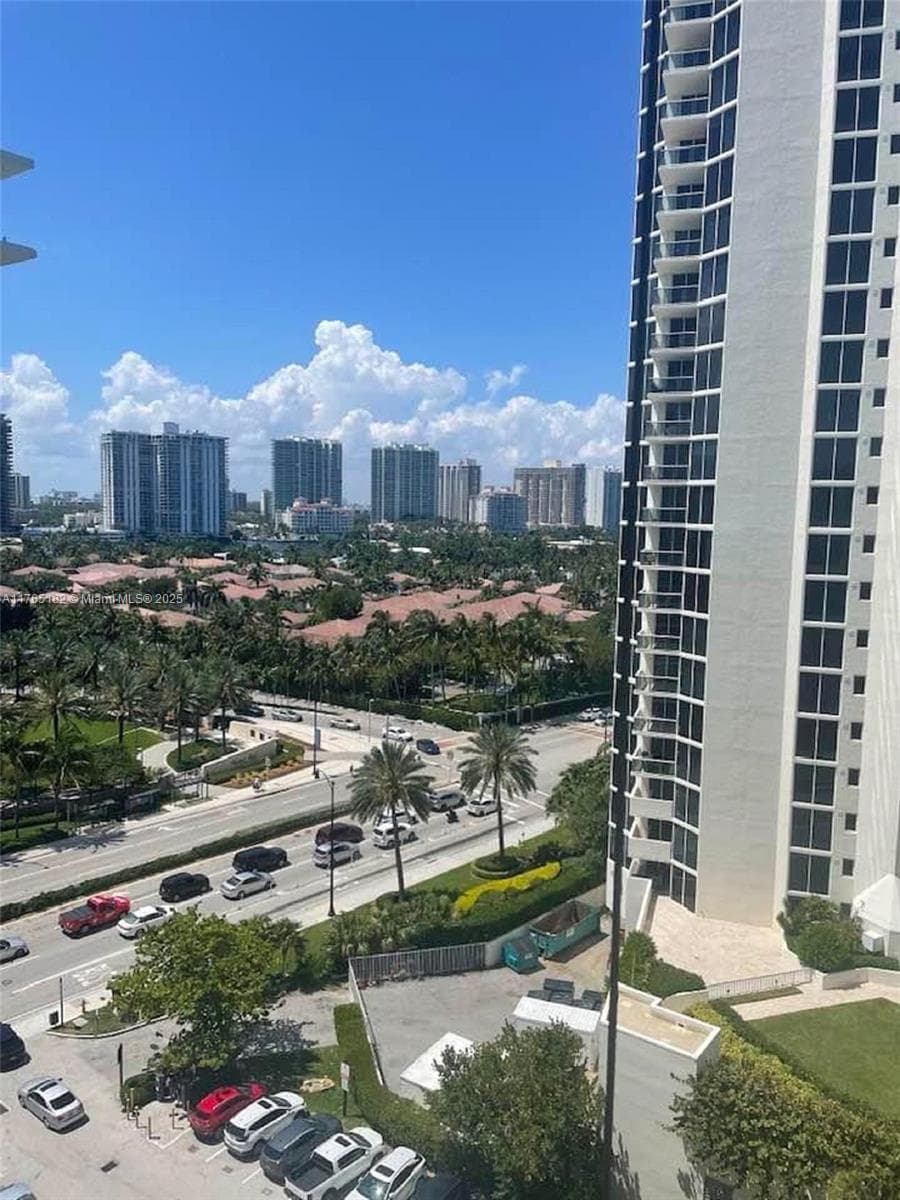 19201 Collins Ave # 1022, Sunny Isles Beach FL 33160 — 16
