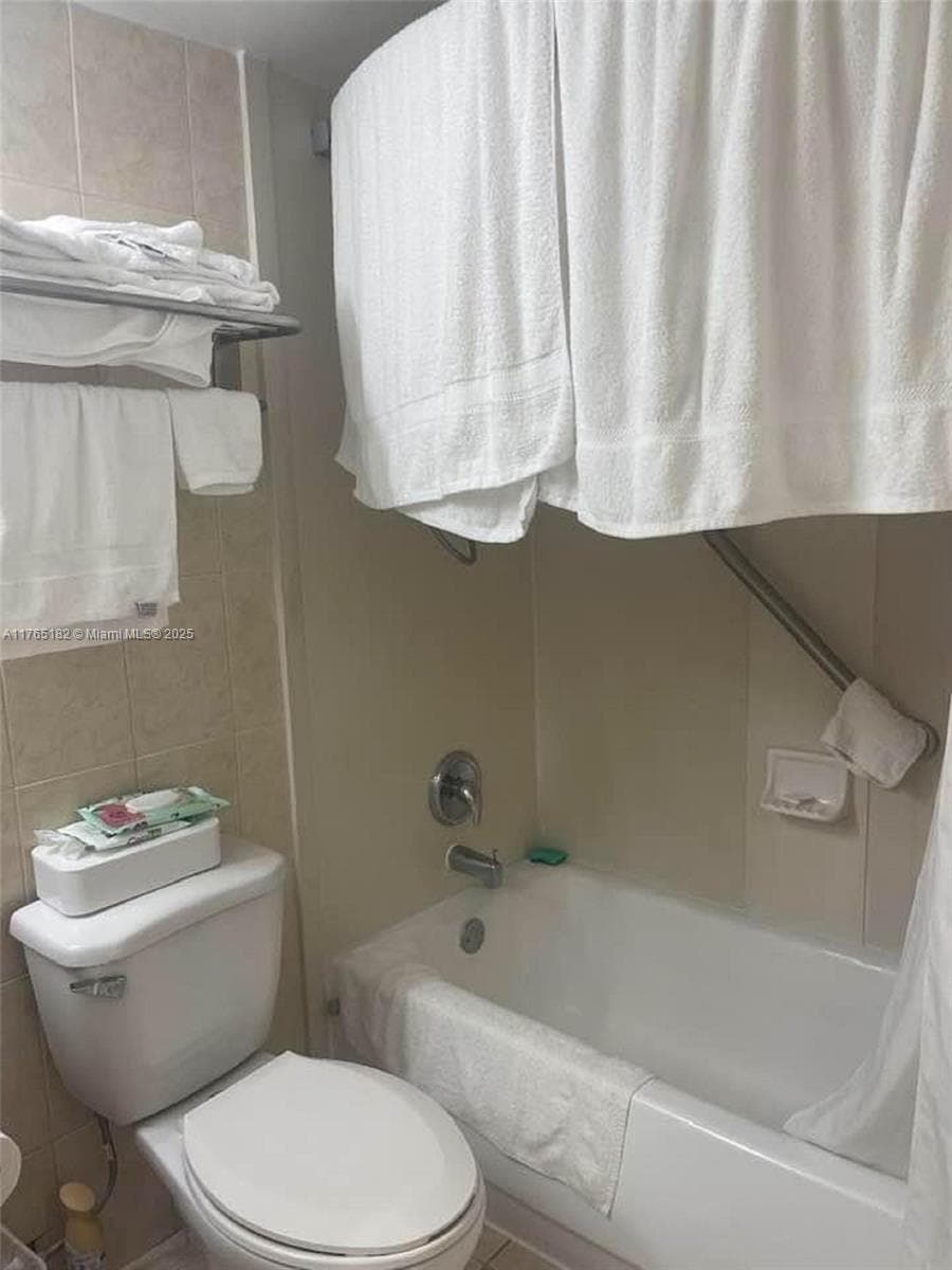 19201 Collins Ave # 1022, Sunny Isles Beach FL 33160 — 11