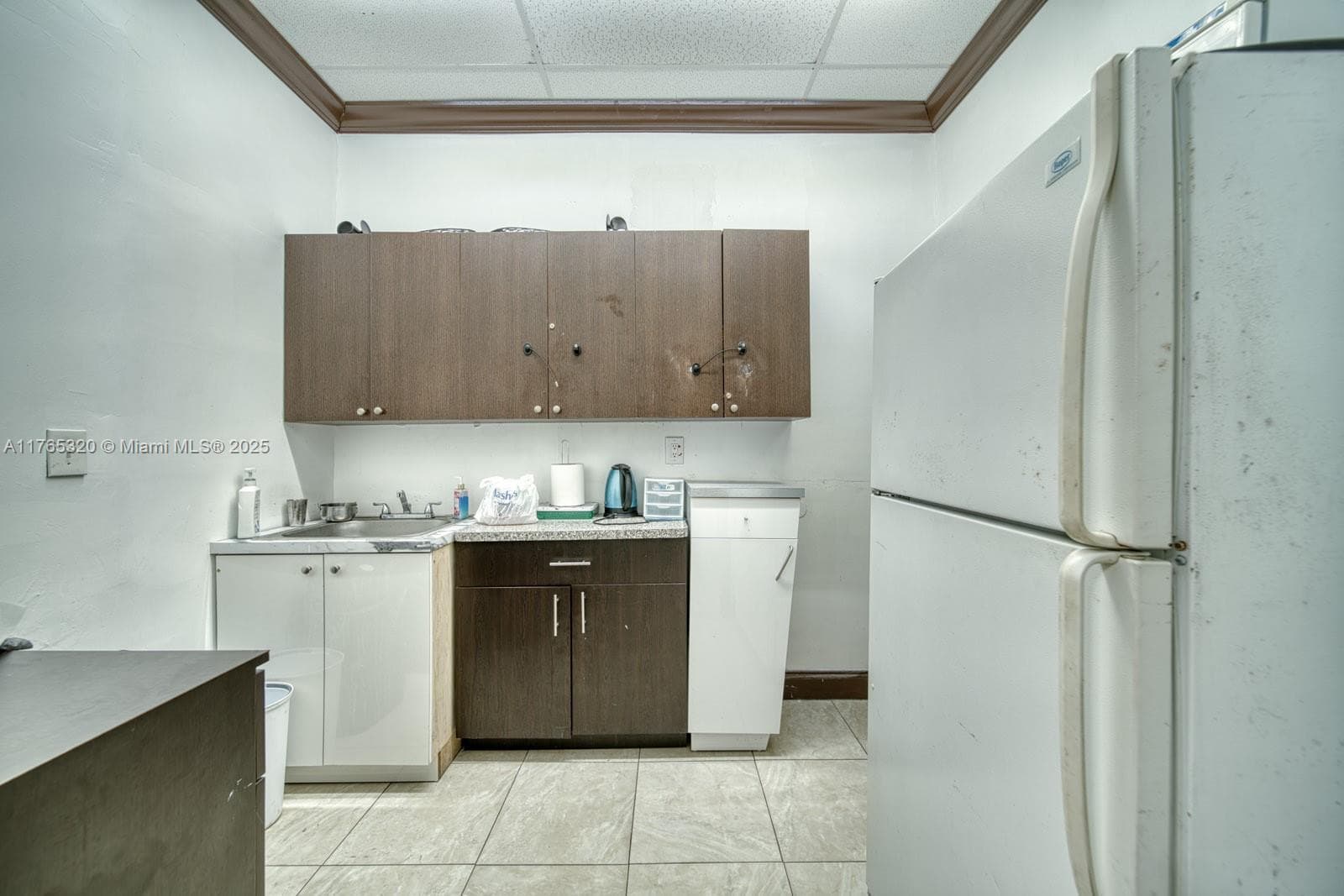 Beauty Salon For Sale On 8th St, Miami FL 33184 — 6