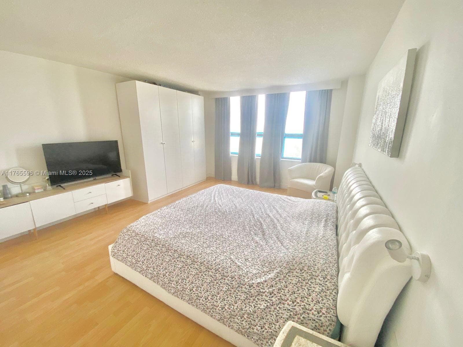 9801 Collins Ave # 8M, Bal Harbour FL 33154 — 15