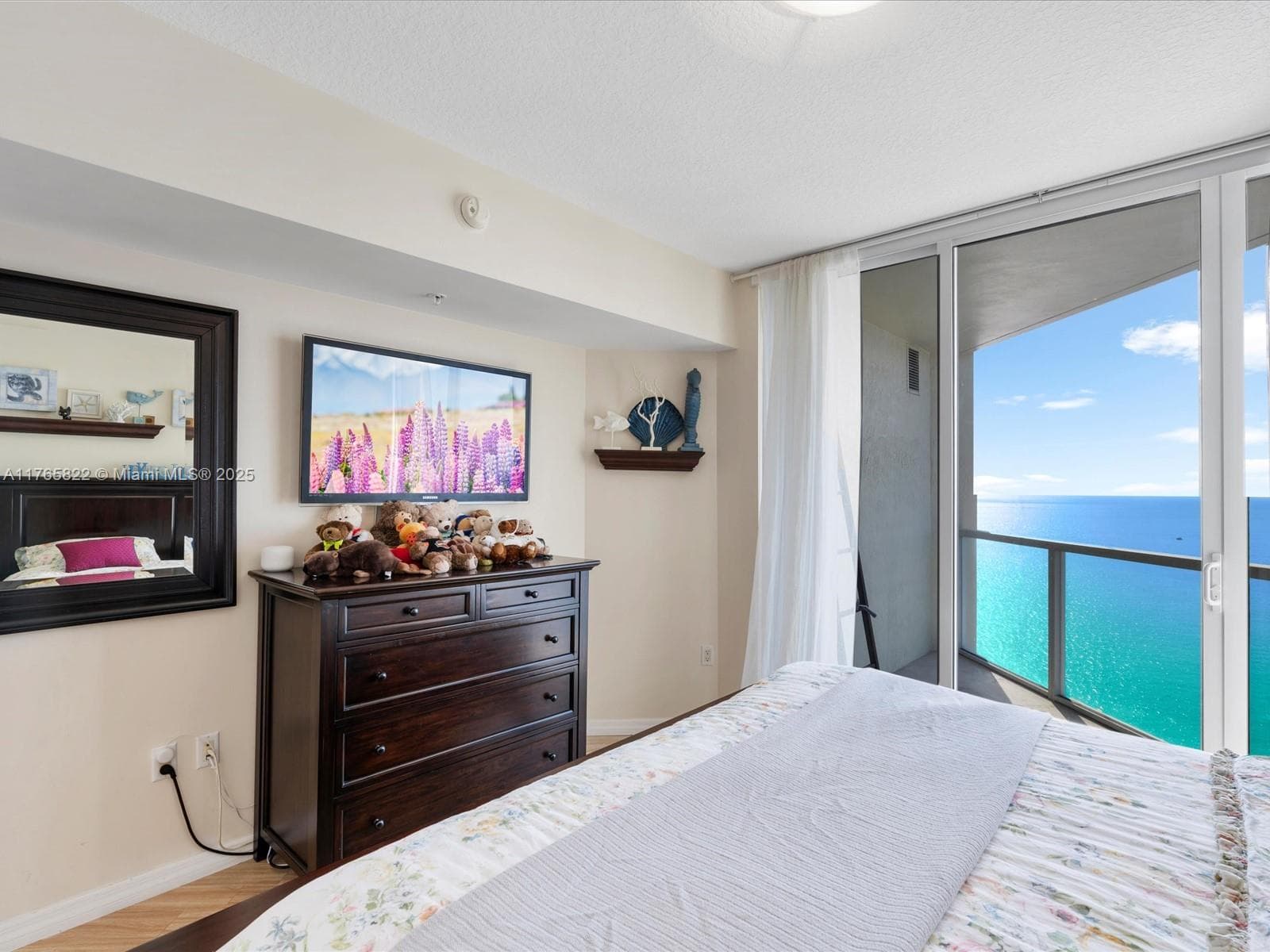 16699 Collins Ave # 3710, Sunny Isles Beach FL 33160 — 25