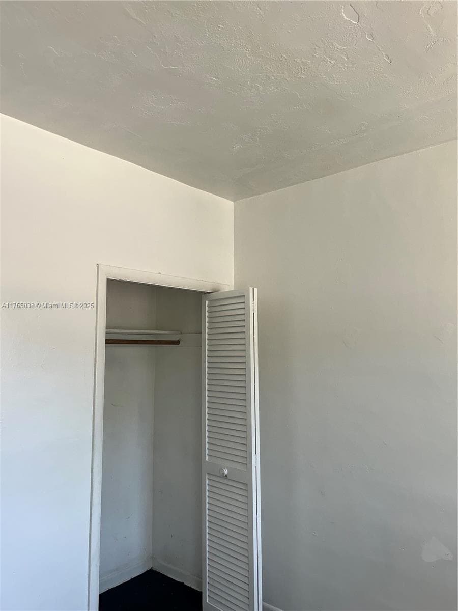 1513 NW 81st St # 1513, Miami FL 33147 — 6