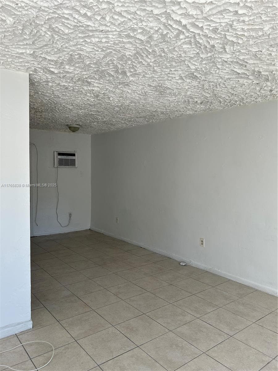 1513 NW 81st St # 1513, Miami FL 33147 — 5