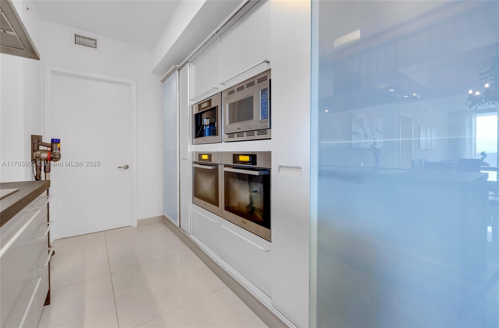 18201 Collins Ave # 902, Sunny Isles Beach FL 33160 — 16