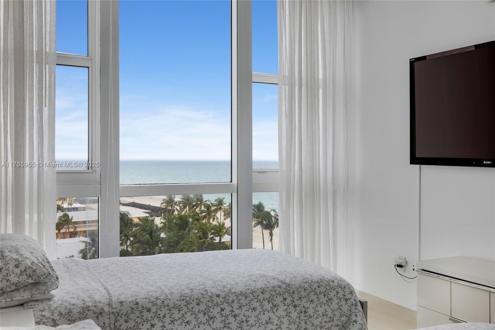 18201 Collins Ave # 902, Sunny Isles Beach FL 33160 — 20