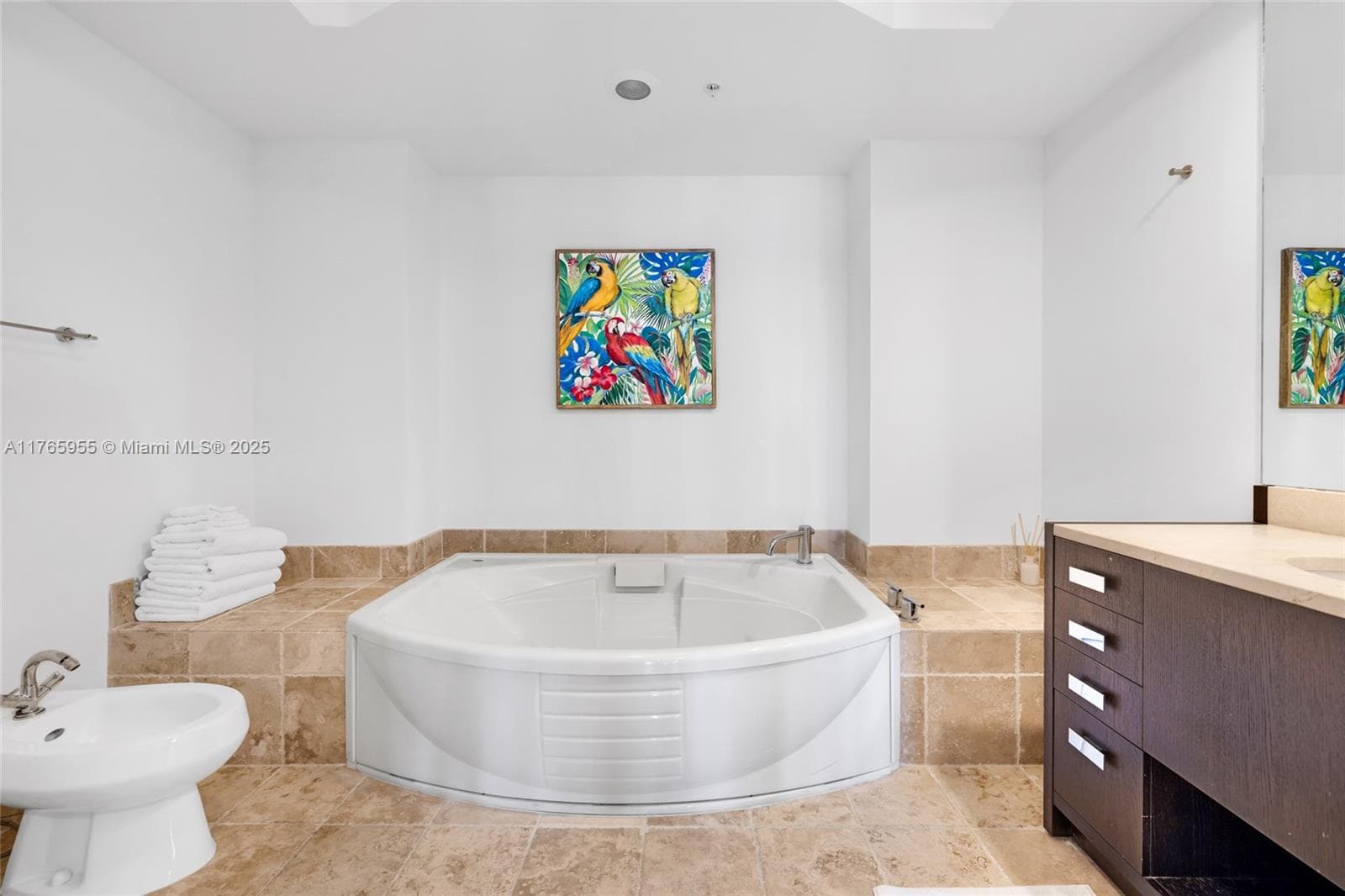 18201 Collins Ave # 902, Sunny Isles Beach FL 33160 — 24