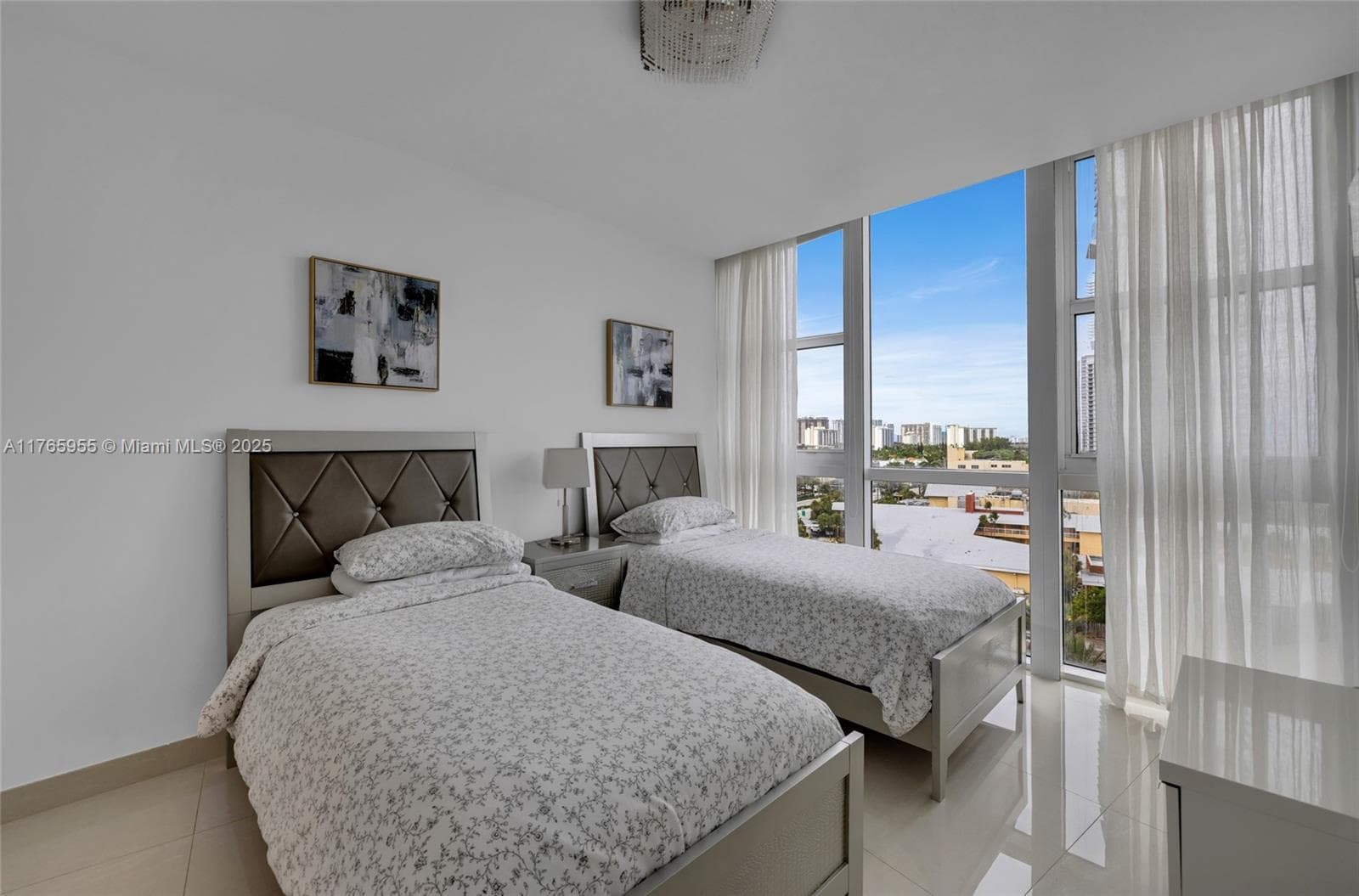 18201 Collins Ave # 902, Sunny Isles Beach FL 33160 — 18
