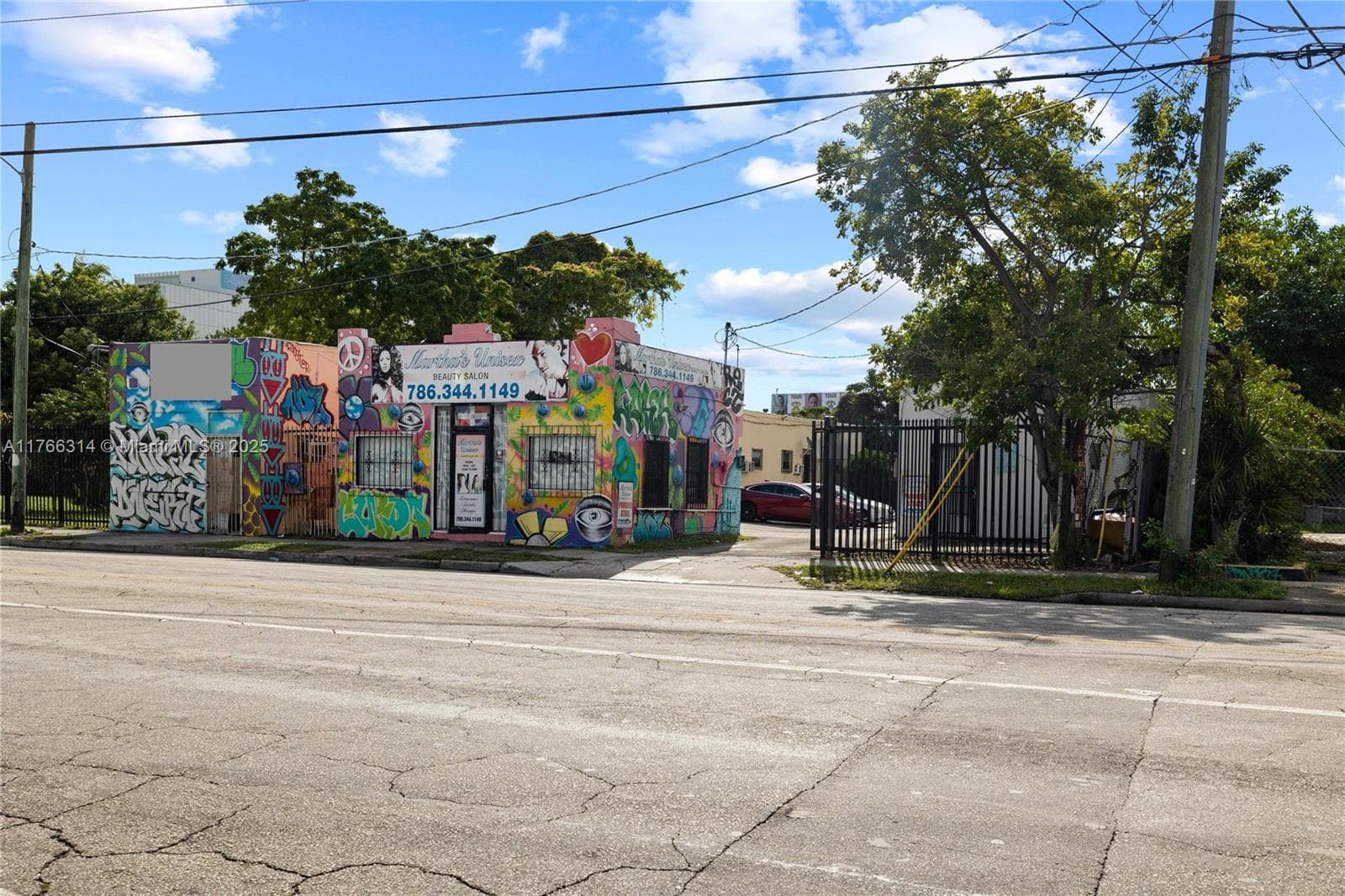 660,662,664 NW 29th St, Miami FL 33127 — 2