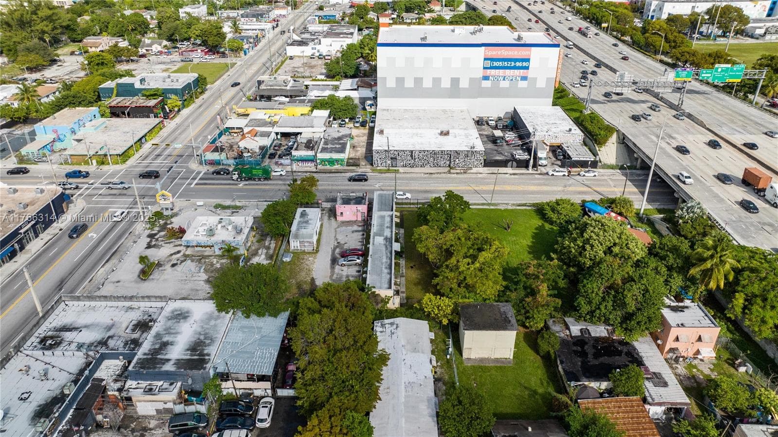 660,662,664 NW 29th St, Miami FL 33127 — 7