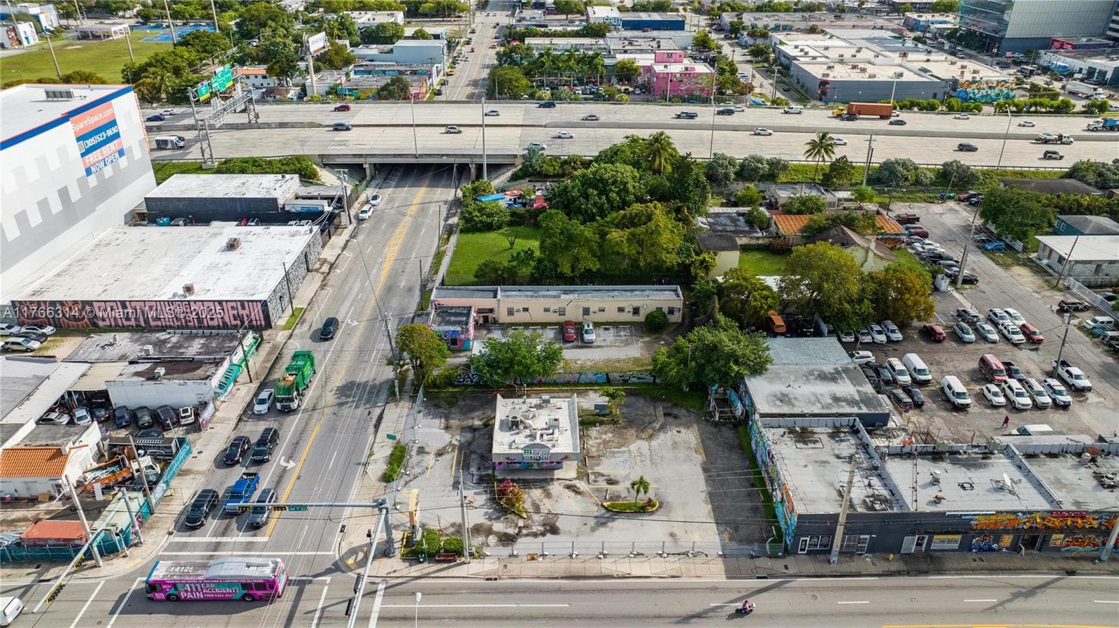 660,662,664 NW 29th St, Miami FL 33127 — 4