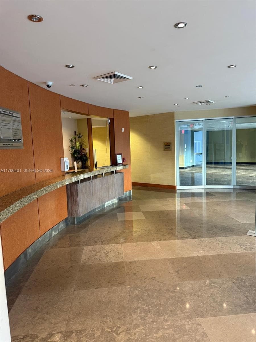 4300 Biscayne Blvd # G06, Miami FL 33137 — 18