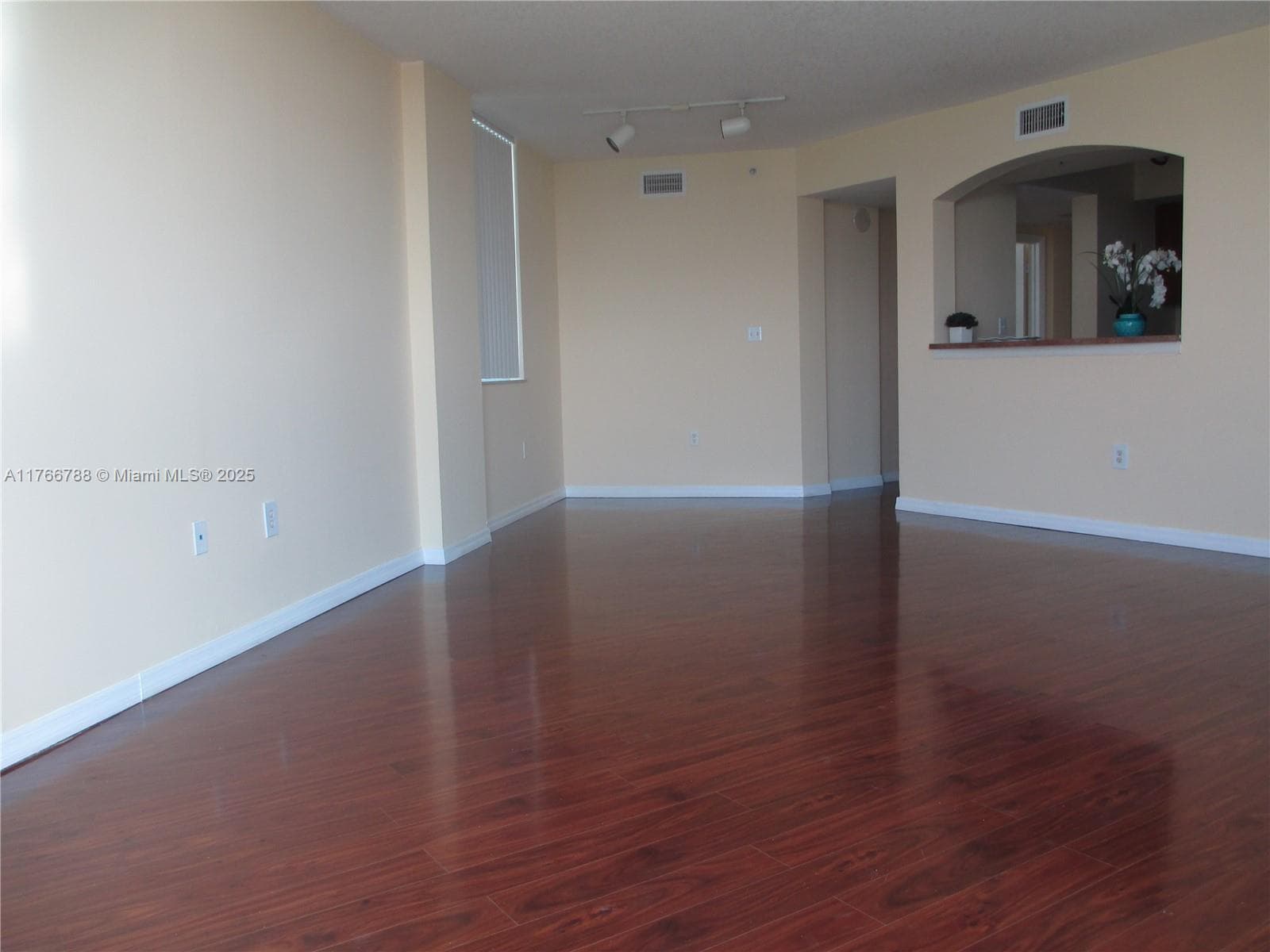 9201 Collins Ave # 1021, Surfside FL 33154 — 4