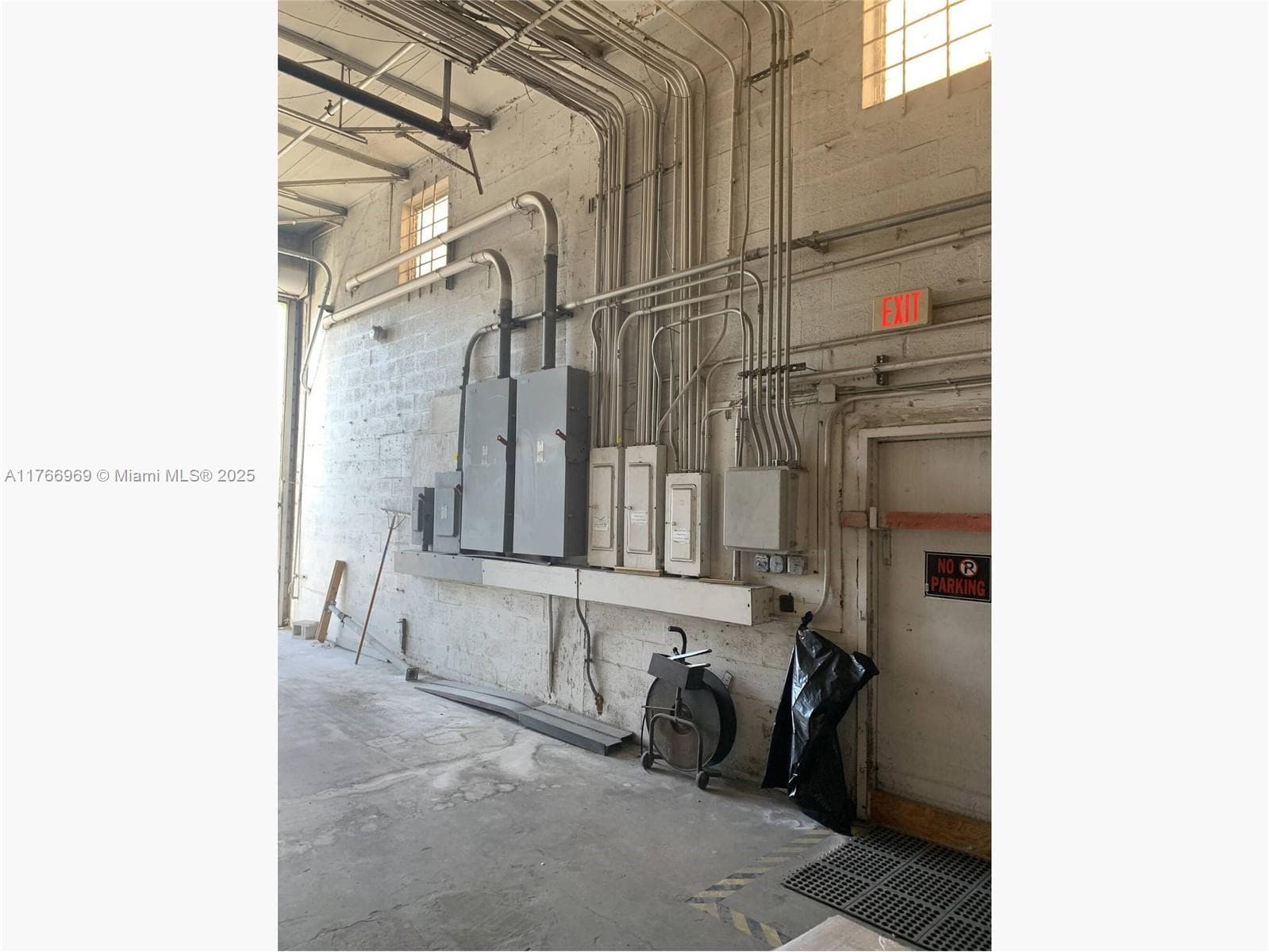 1677 W 31st Pl # 1677, Hialeah FL 33012 — 4