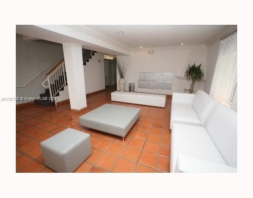 1521 Lenox Ave # 101, Miami Beach FL 33139 — 2