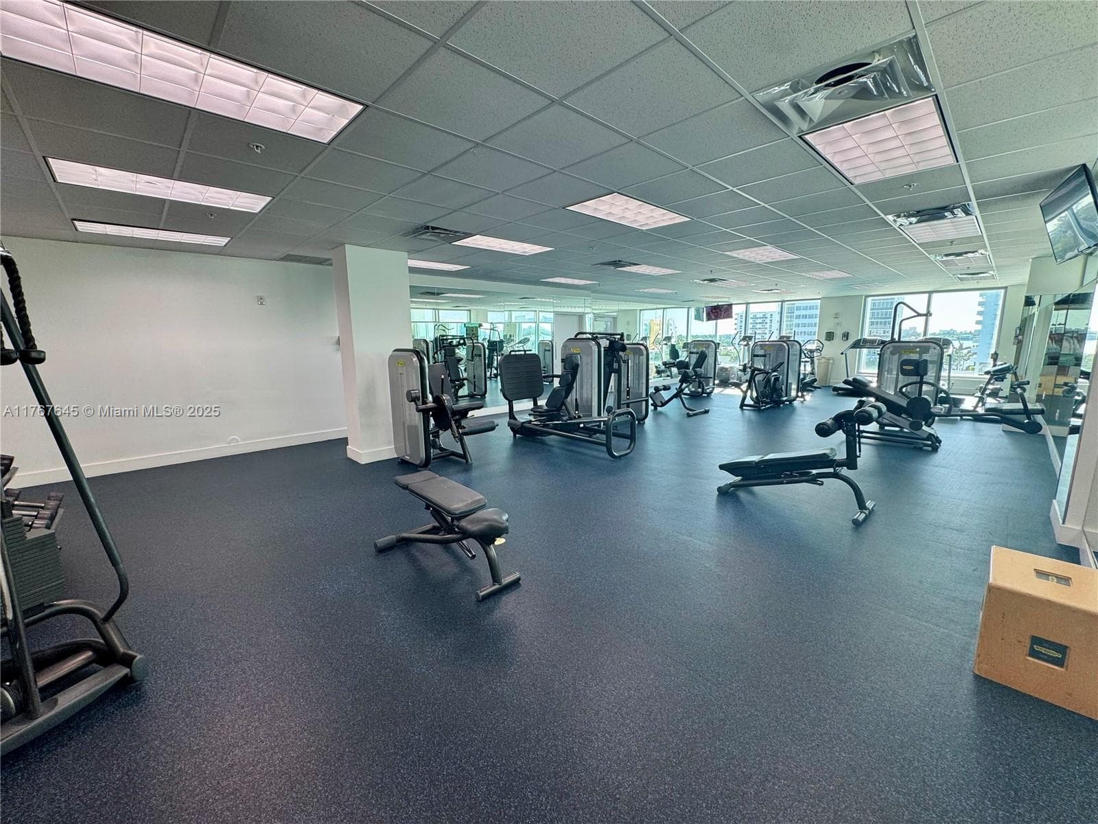 7930 East Dr # 1008, North Bay Village FL 33141 — 36