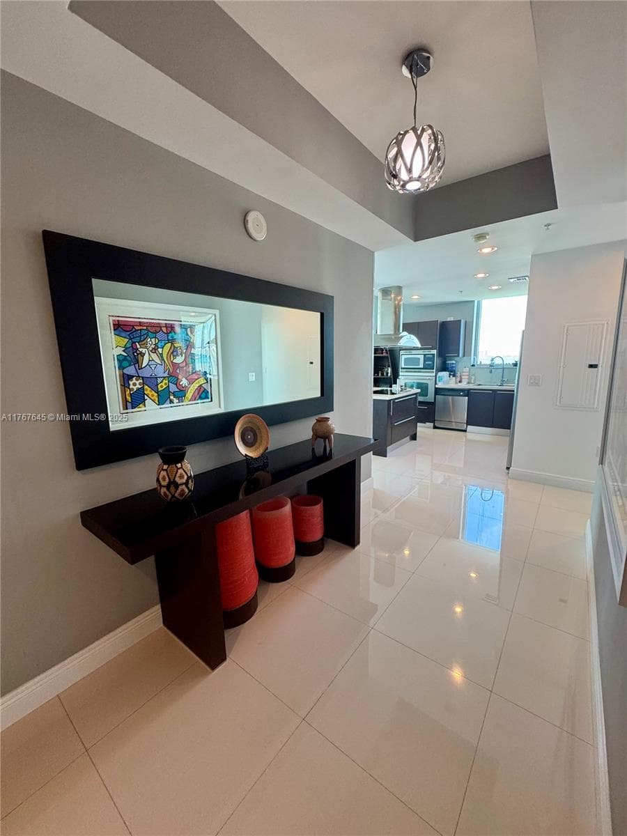 7930 East Dr # 1008, North Bay Village FL 33141 — 9