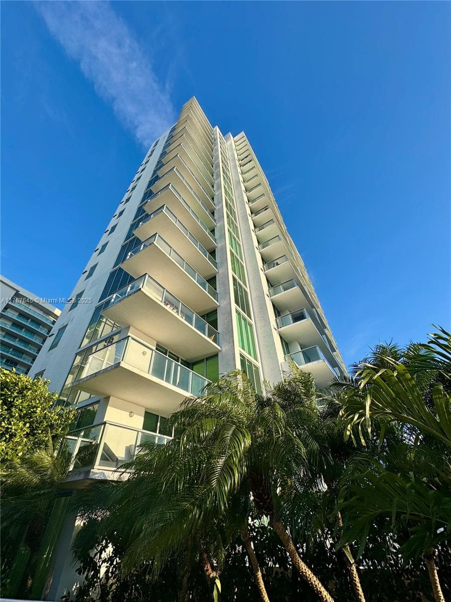 7930 East Dr # 1008, North Bay Village FL 33141 — 55