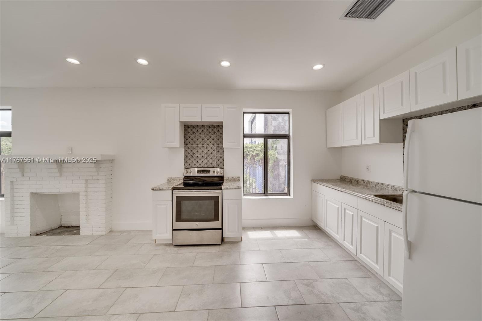 247 NW 54th St, Miami FL 33127 — 22