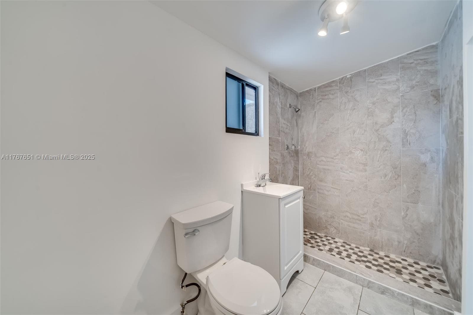 247 NW 54th St, Miami FL 33127 — 39