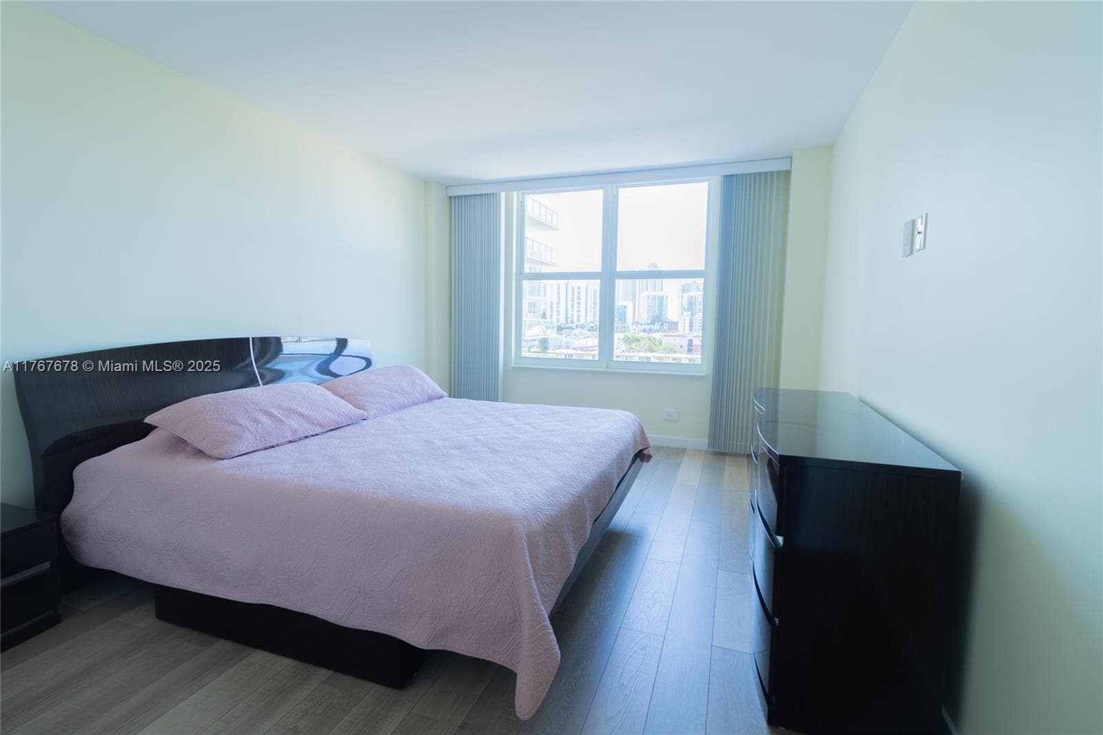 230 174th St # 1015, Sunny Isles Beach FL 33160 — 26
