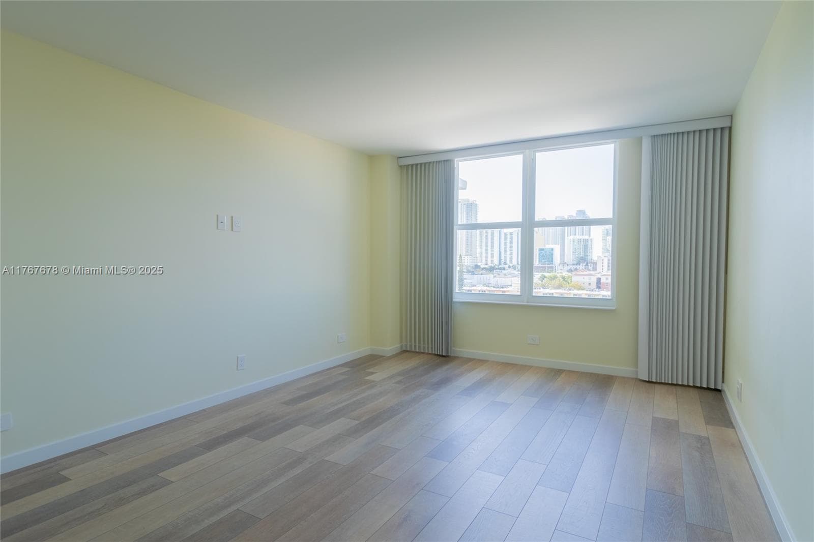 230 174th St # 1015, Sunny Isles Beach FL 33160 — 32