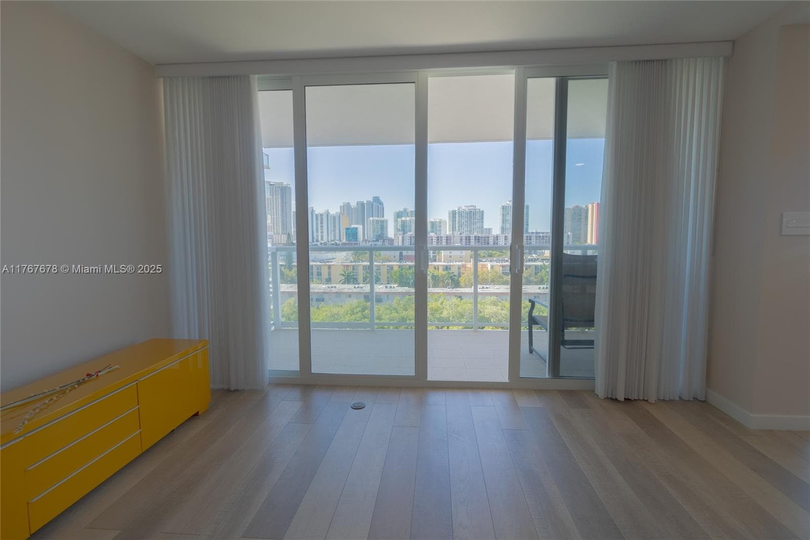 230 174th St # 1015, Sunny Isles Beach FL 33160 — 33