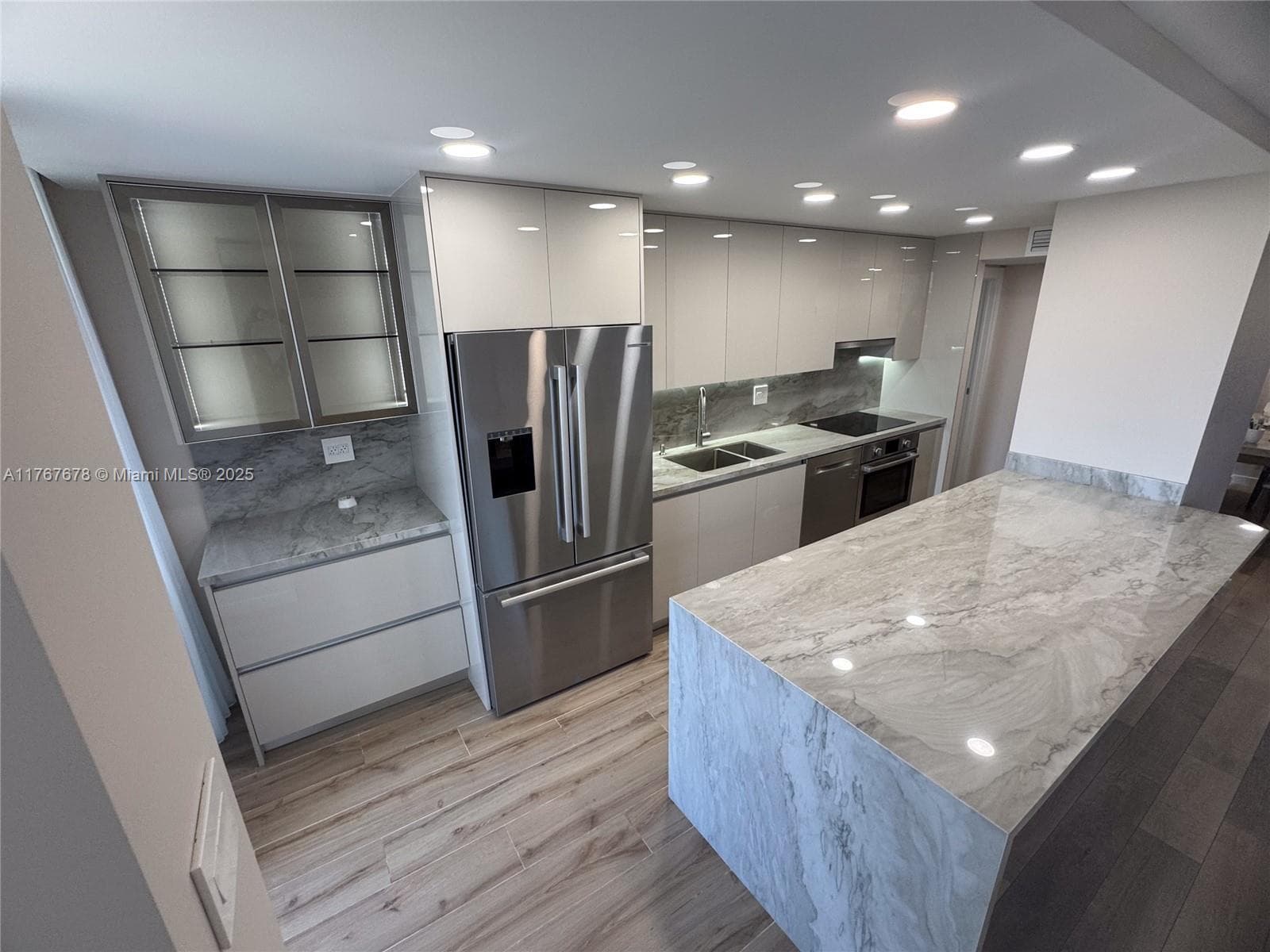230 174th St # 1015, Sunny Isles Beach FL 33160 — 11