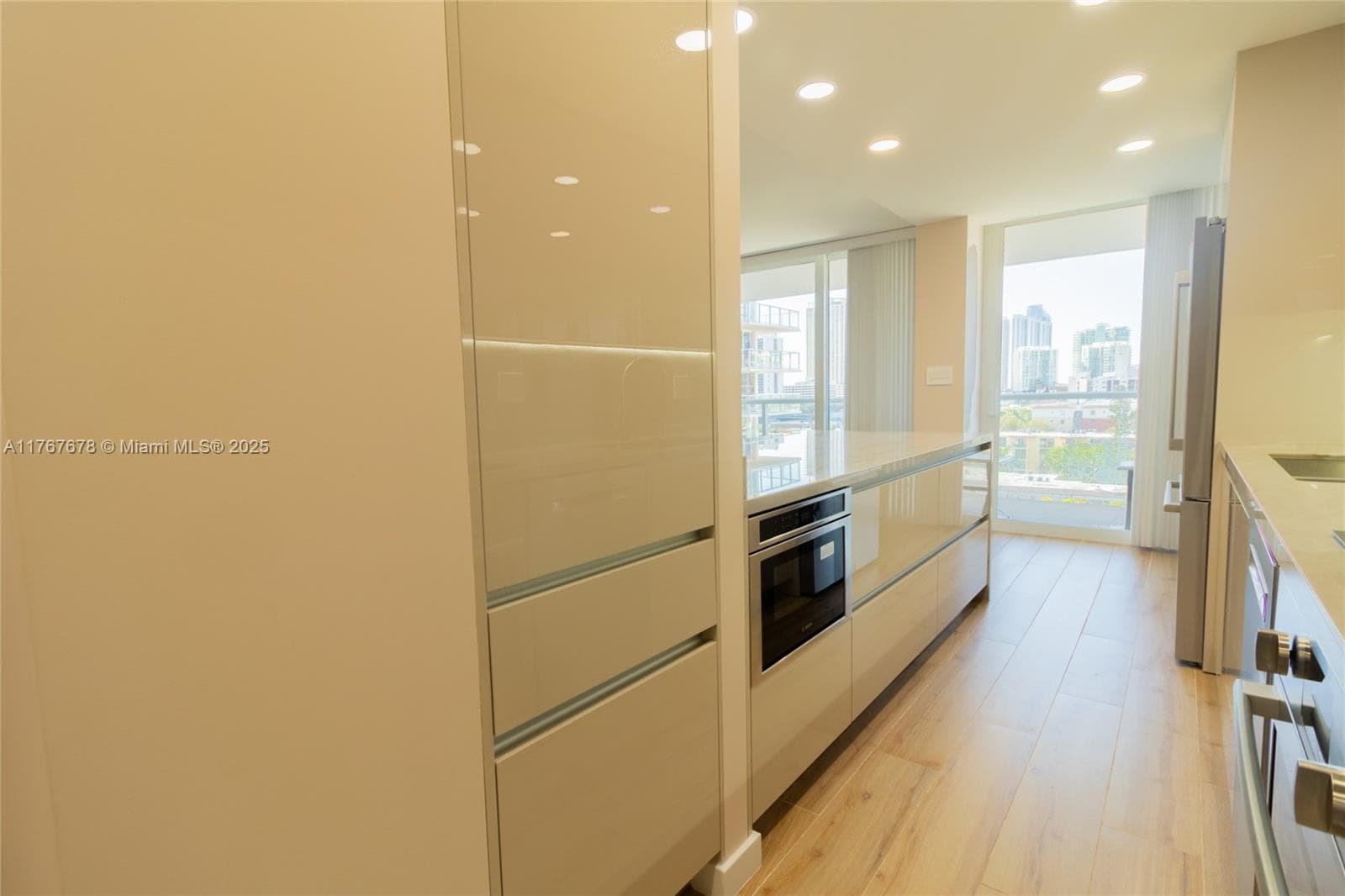230 174th St # 1015, Sunny Isles Beach FL 33160 — 25