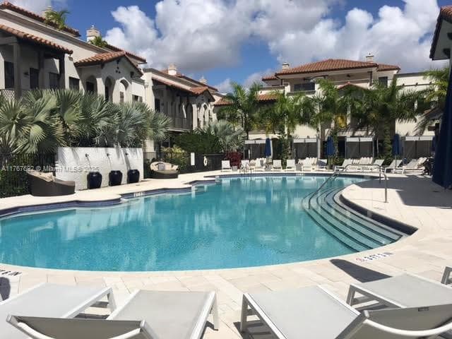 5189 NW 85th Ave # 5189, Miami FL 33166 — 33
