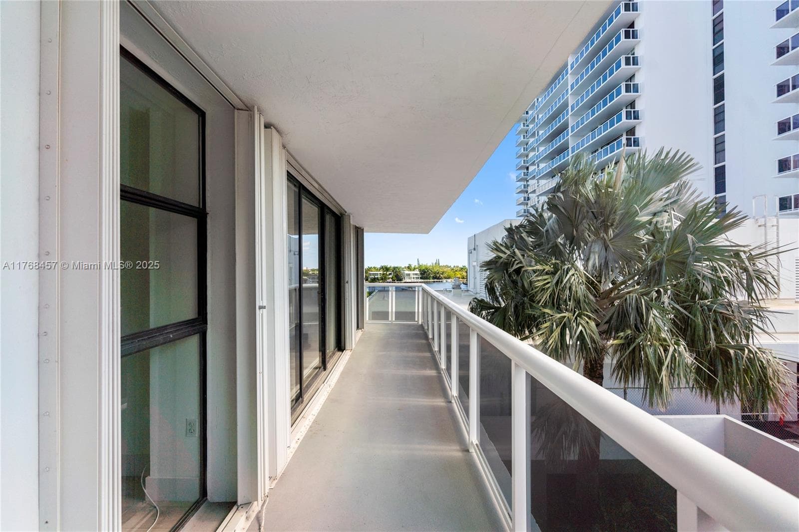 20505 E Country Club Dr # 434, Aventura FL 33180 — 24