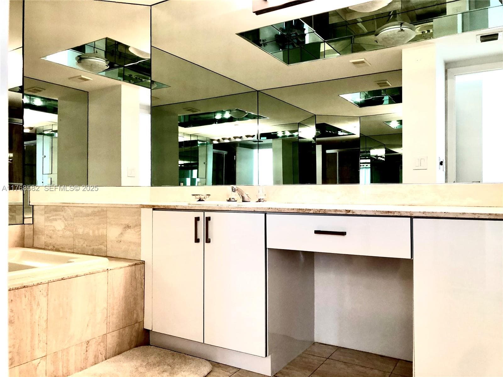 1000 W Island Blvd # 712, Aventura FL 33160 — 15
