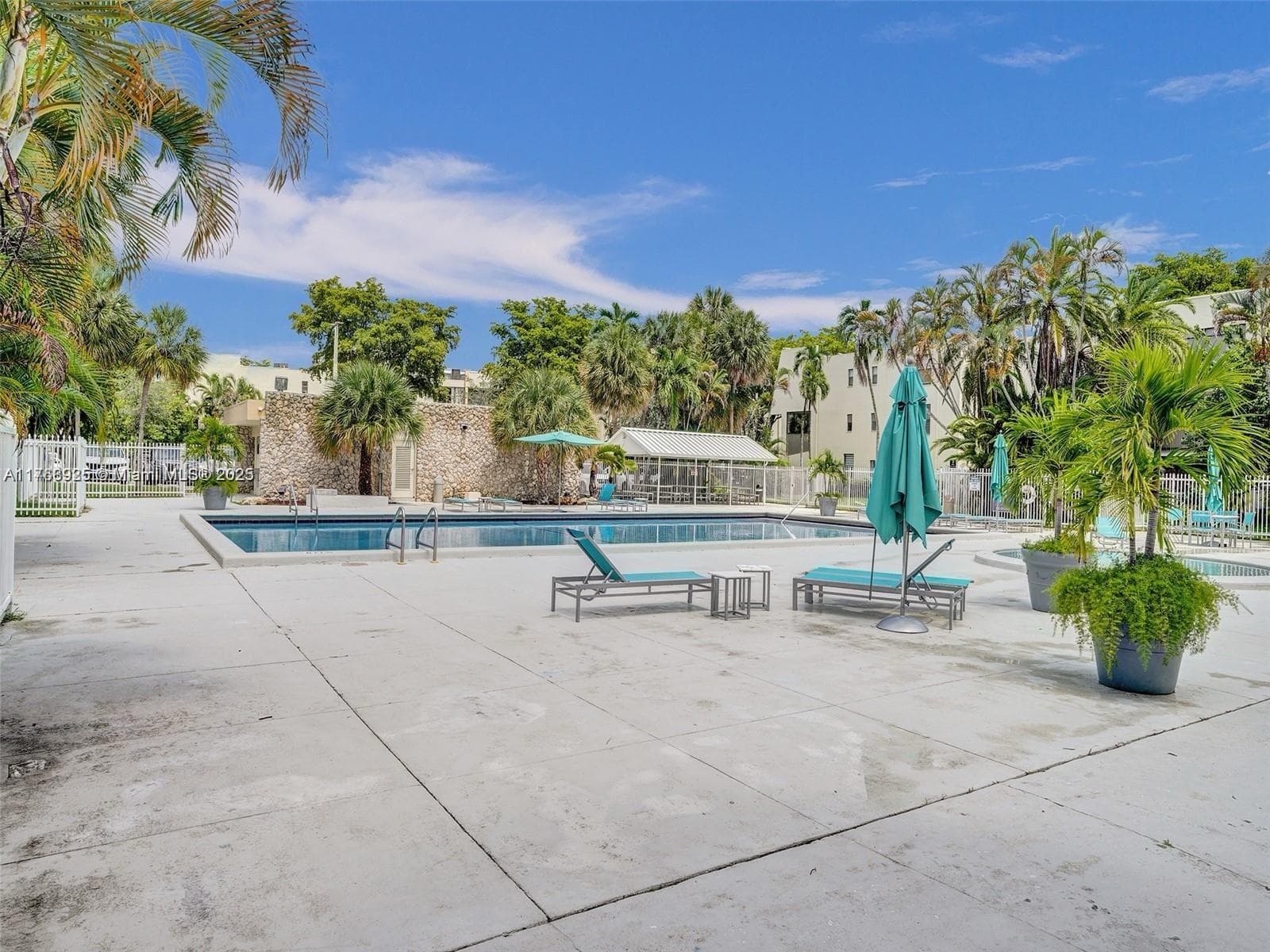20301 NE 30th Ave # 5, Aventura FL 33180 — 1