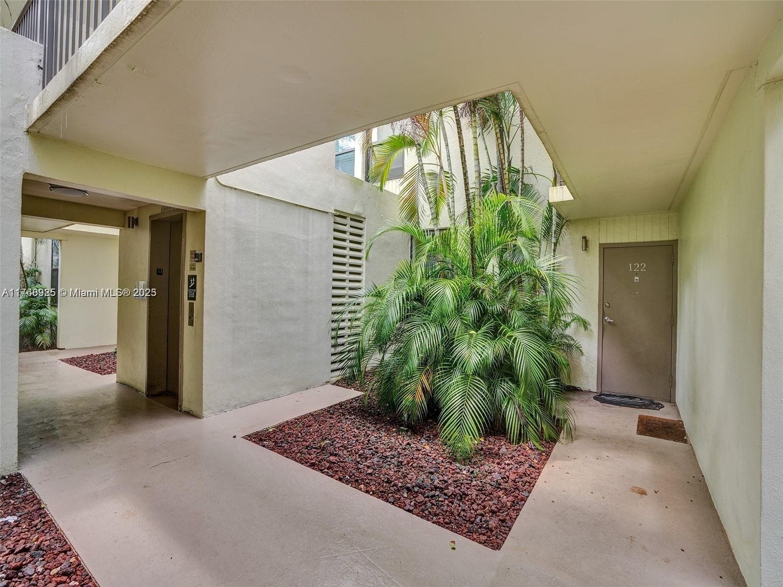 20301 NE 30th Ave # 5, Aventura FL 33180 — 19