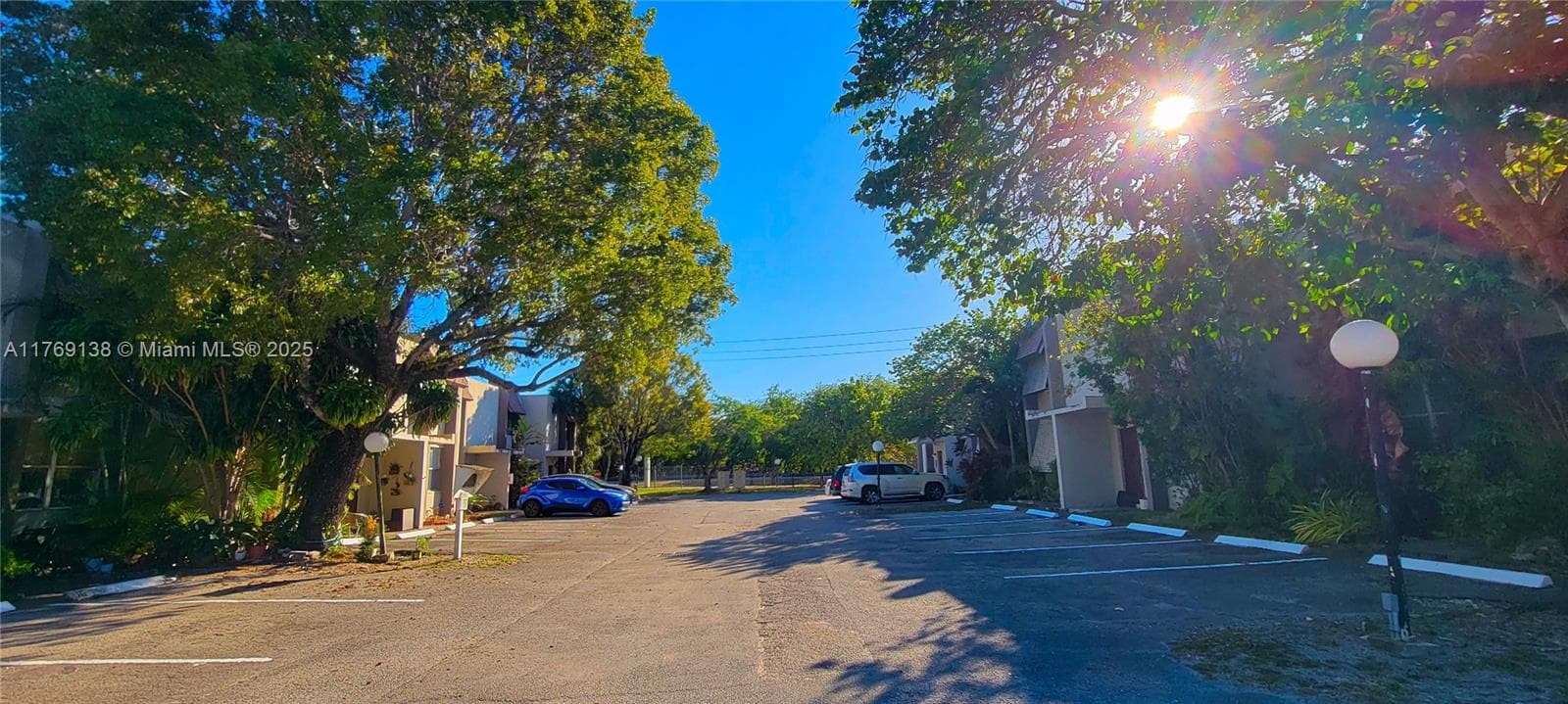 14241 Memorial Hwy # 9F, Miami FL 33161 — 3