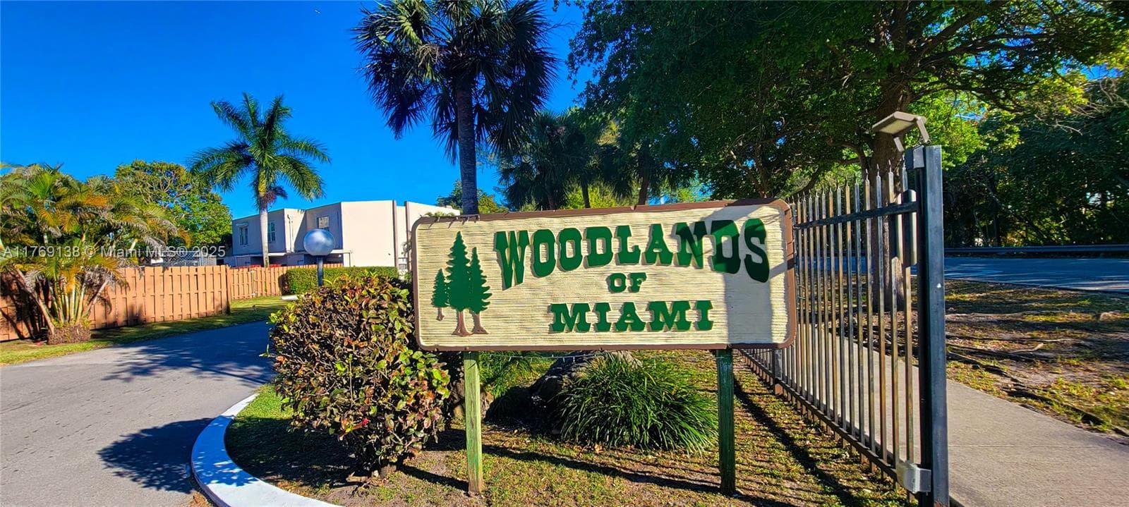14241 Memorial Hwy # 9F, Miami FL 33161 — 1